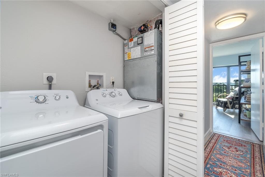 2810 Estero BLVD 511-23