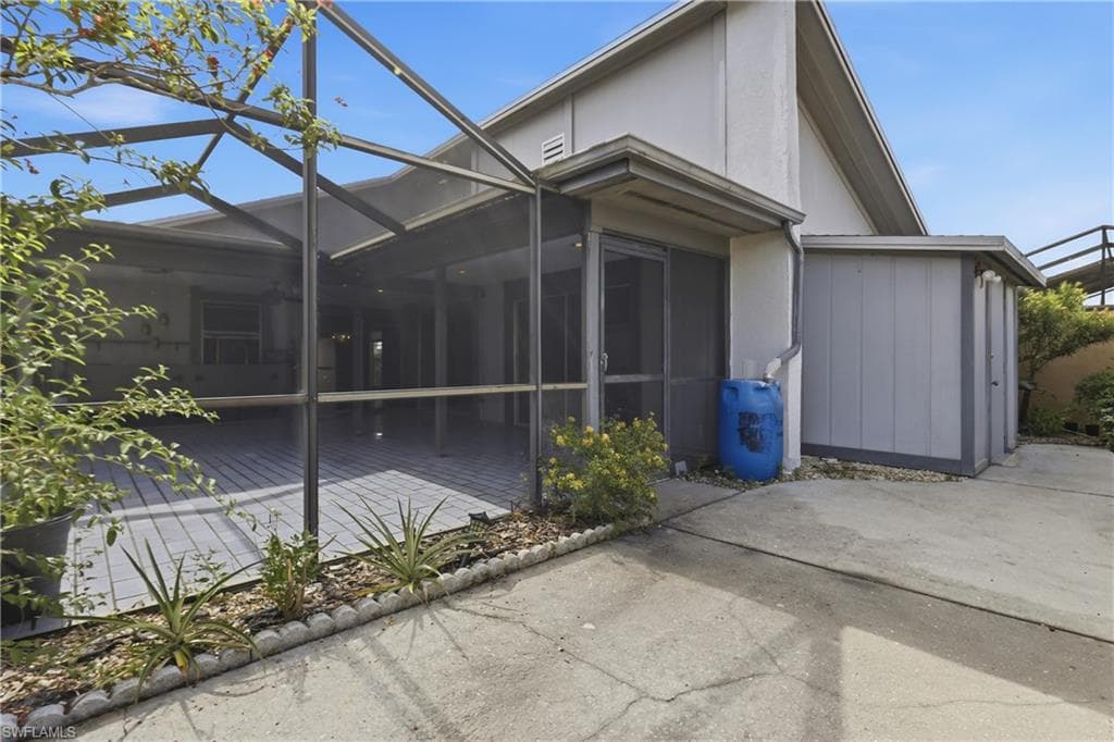 9753 Maplecrest CIR-30