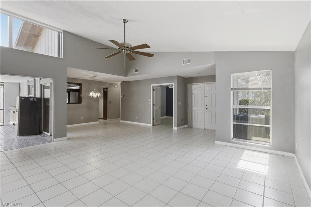 9753 Maplecrest CIR-10