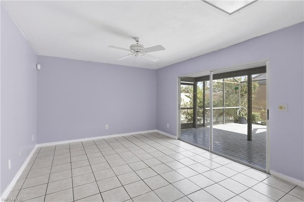 9753 Maplecrest CIR-15