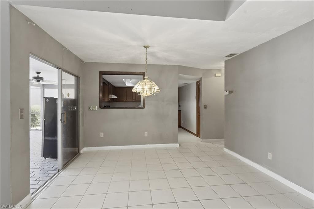 9753 Maplecrest CIR-11