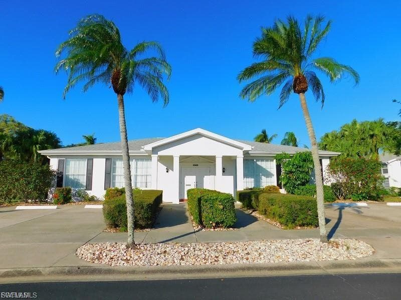 1449 Saddle Woode DR W 5D-2