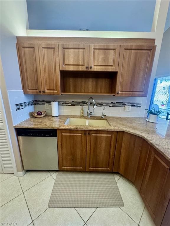 13648 Admiral CT-5
