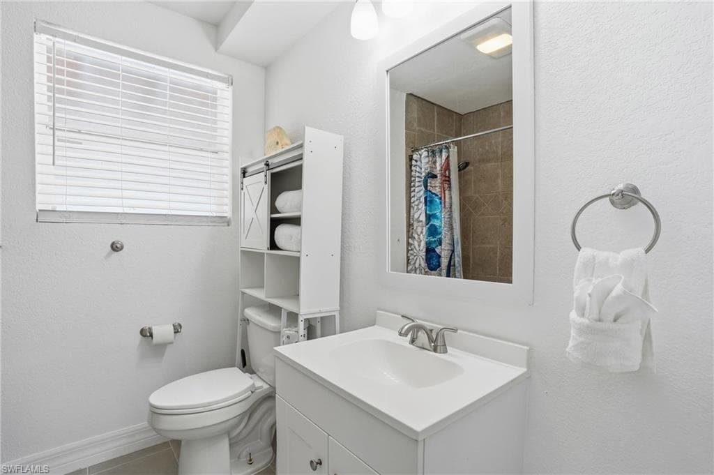 421 Connecticut ST-14