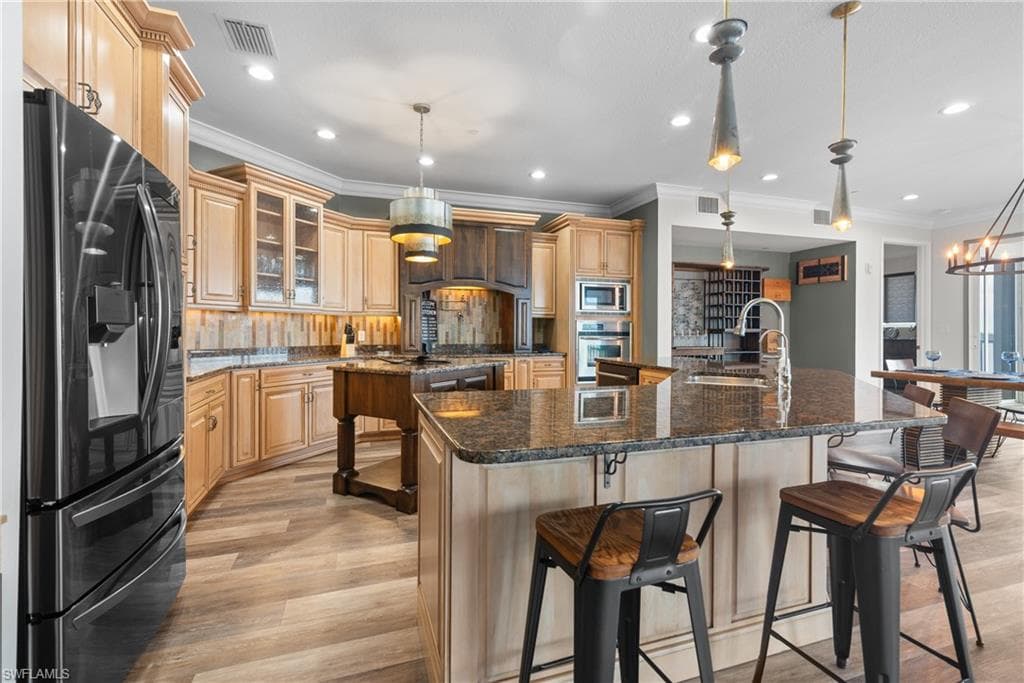 4235 SE 20th PL A405-6