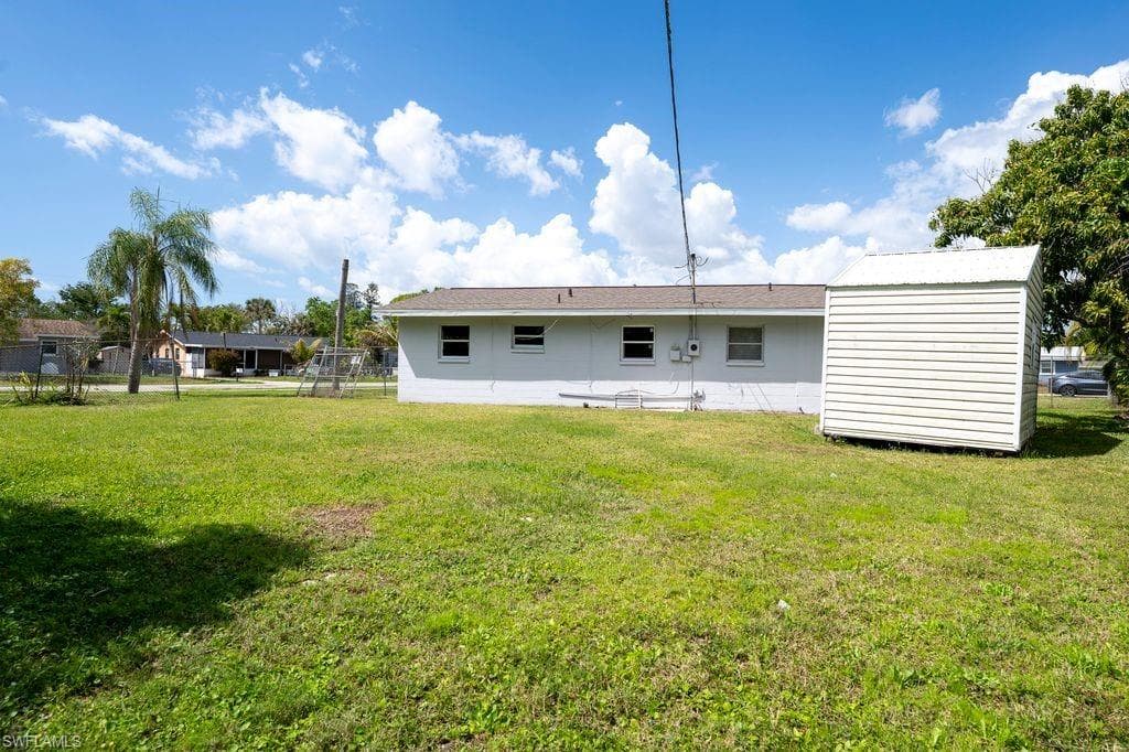 4631 New Haven DR-6