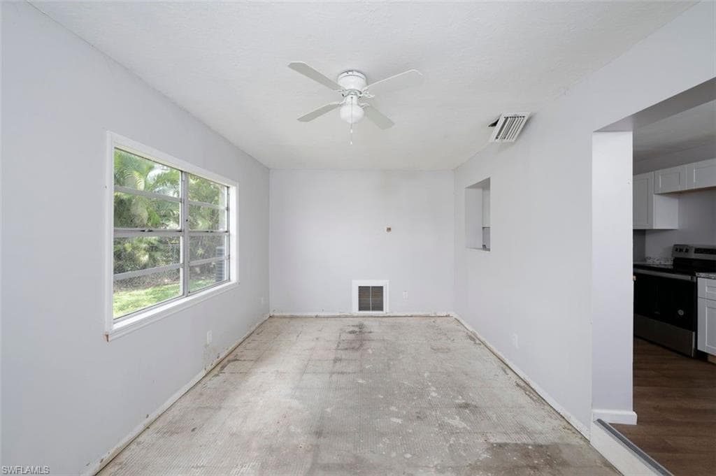 4631 New Haven DR-19