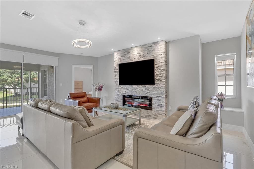 7648 Oleander Gate DR H202-3