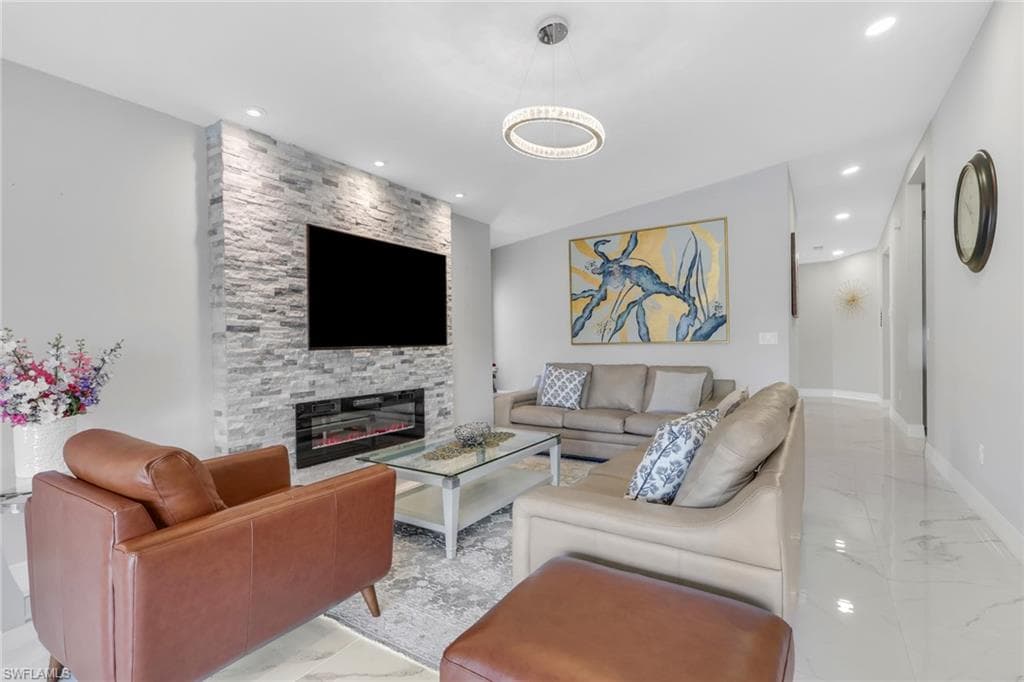 7648 Oleander Gate DR H202-4