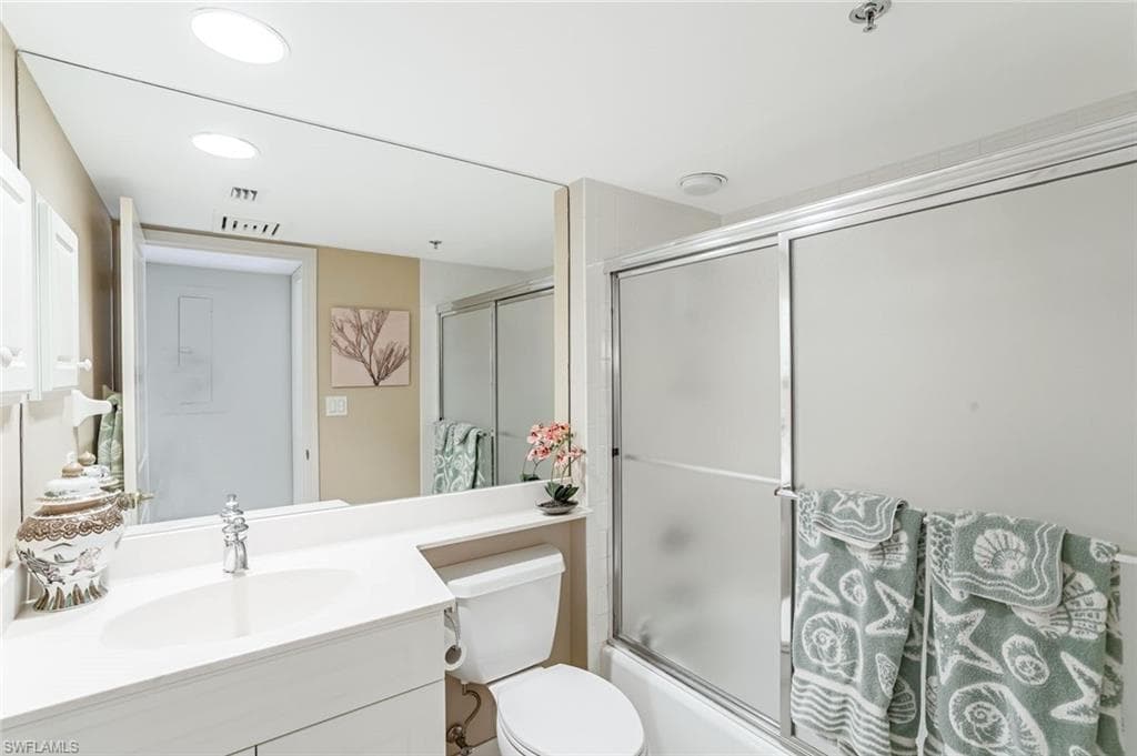 26235 Hickory BLVD 7B-20