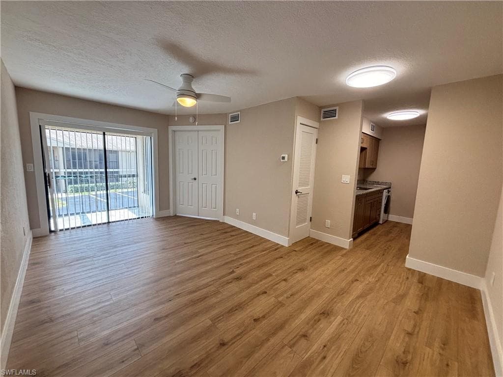 5327 Summerlin RD 2709-2