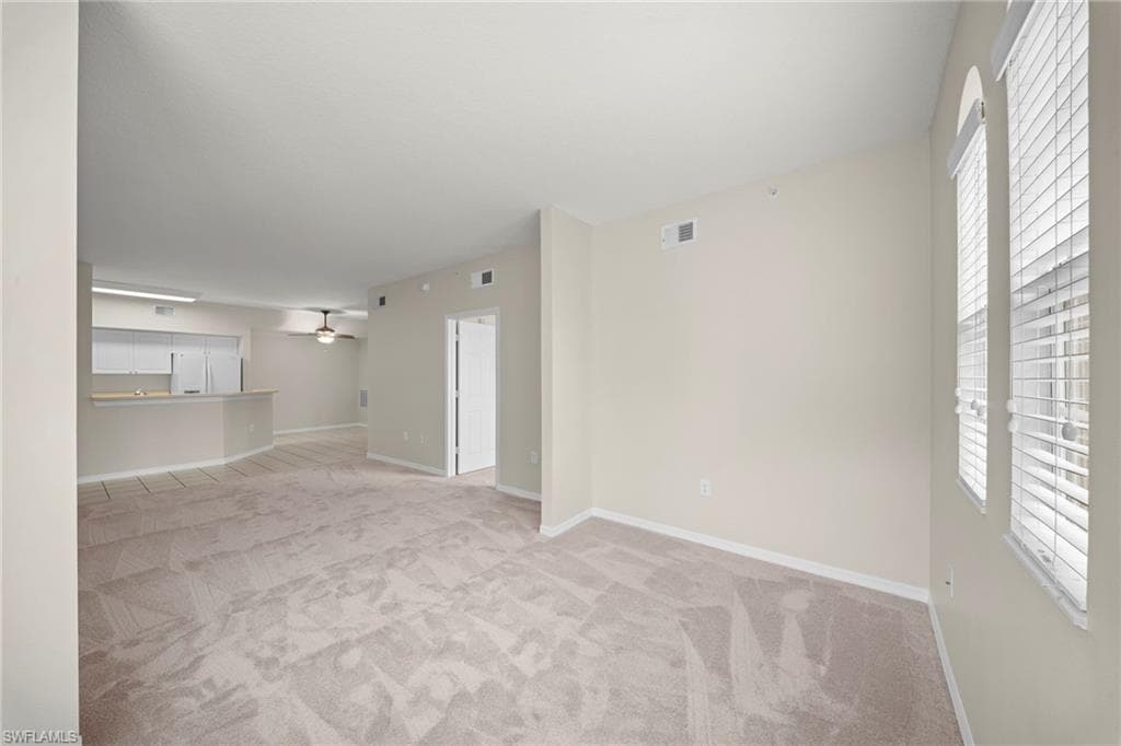 11400 ocean walk LN 214-16