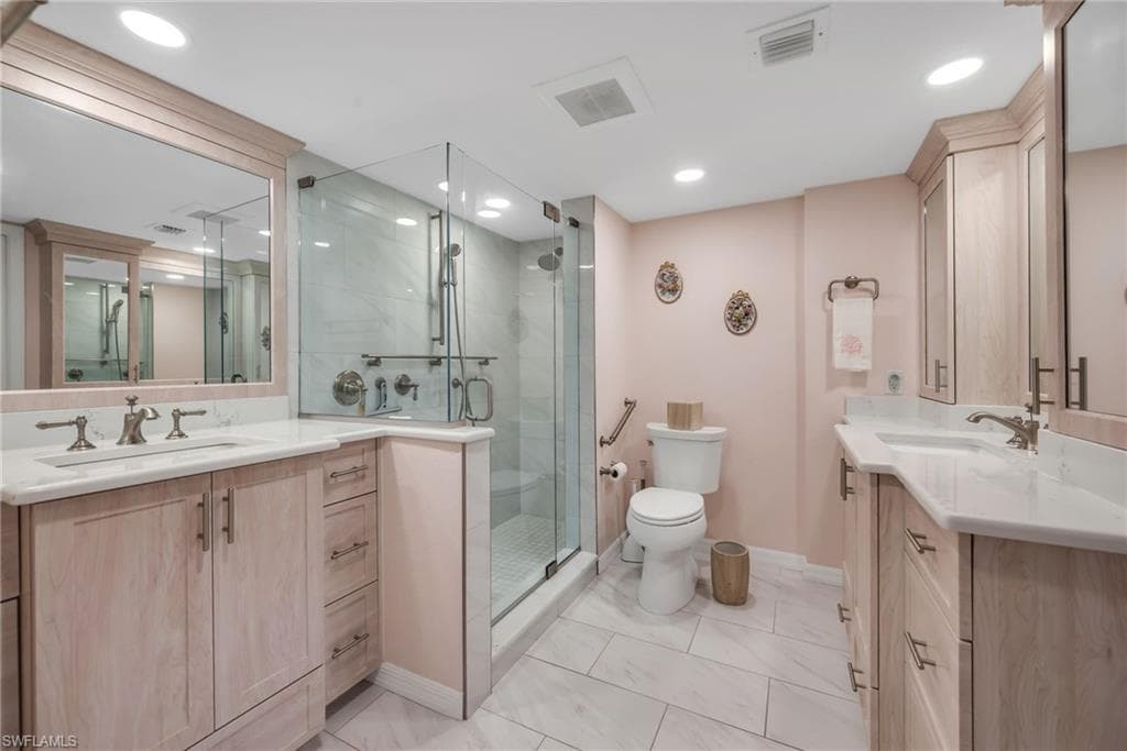 200 Wyndemere WAY B402-13