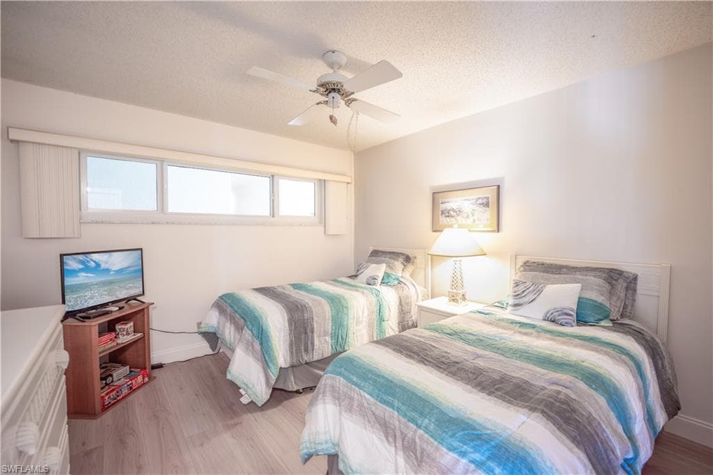 6900 Estero BLVD 401-25