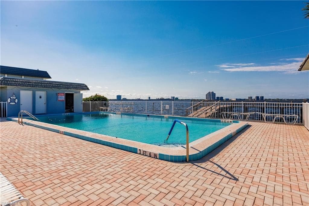 3380 N Key DR 5-37