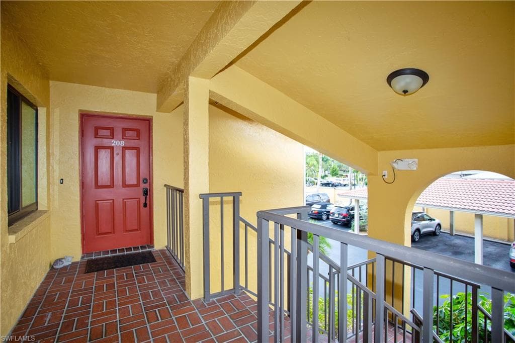 9871 Citadel LN 208-8