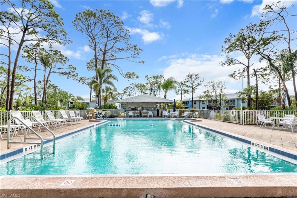 7068 Nantucket CIR 7-1