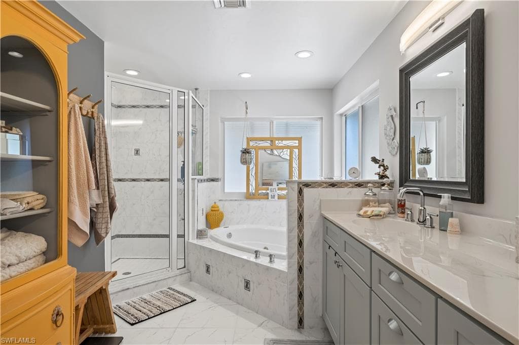 485 Peachtree RD-12