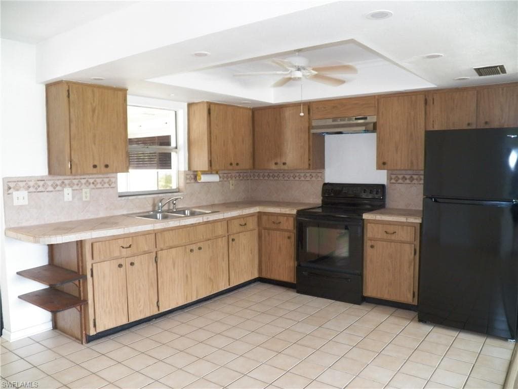 1768 Coral Point DR-13