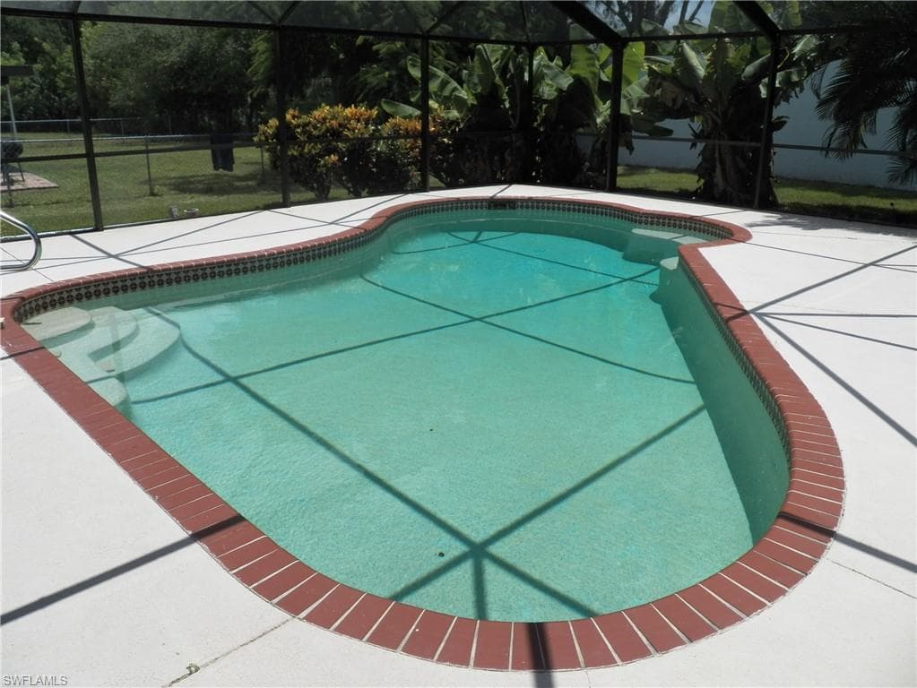 1768 Coral Point DR-4