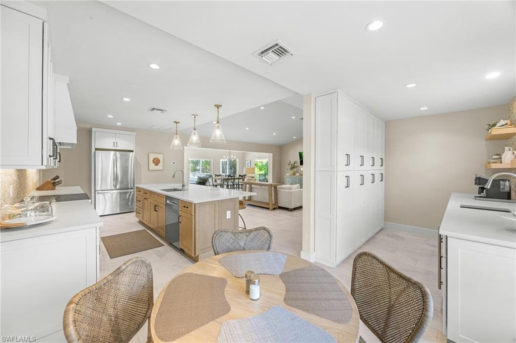 283 Palm Lake DR-38