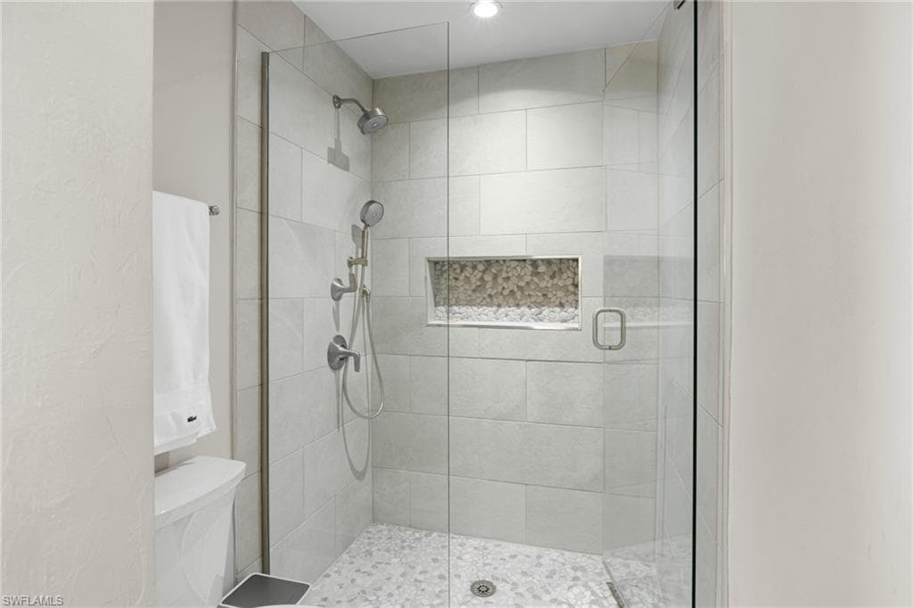 283 Palm Lake DR-21