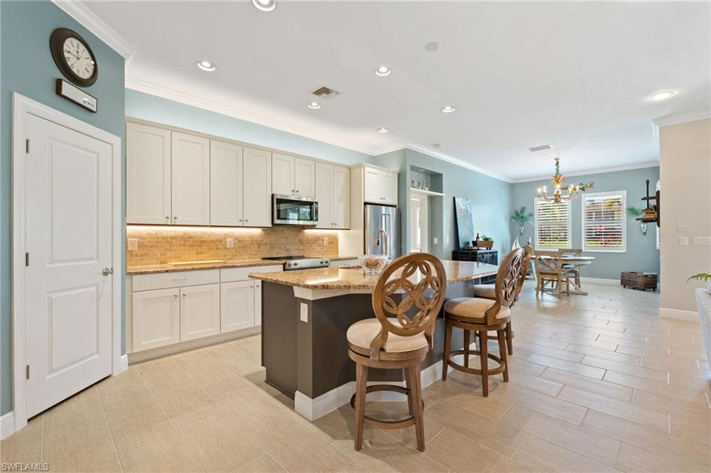 10600 Carena CIR-6
