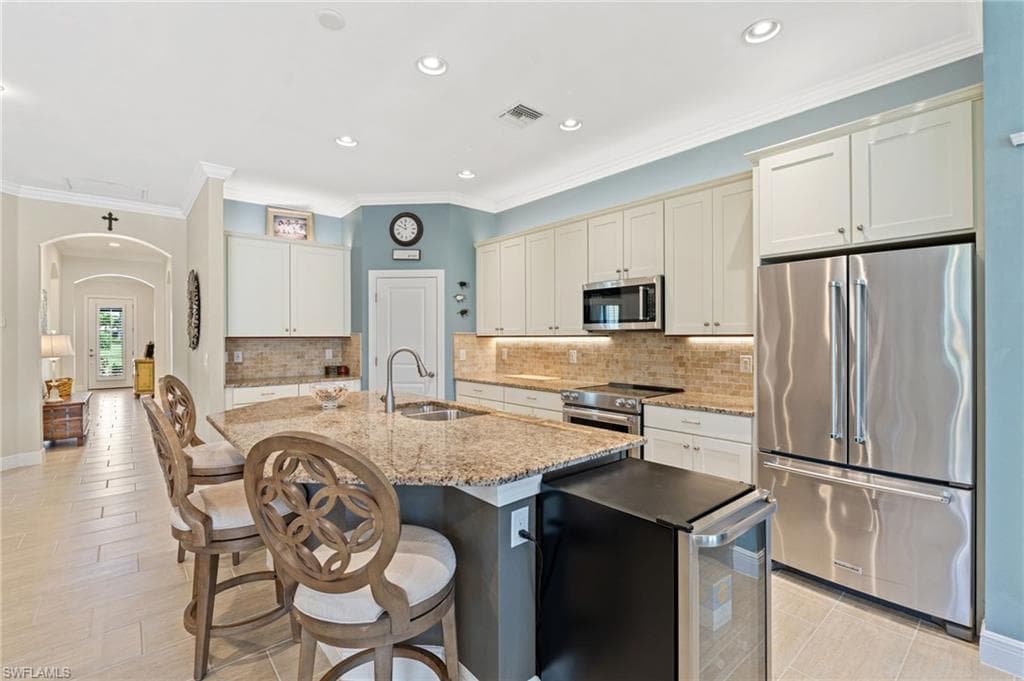 10600 Carena CIR-7