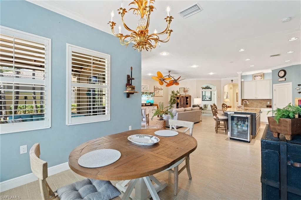 10600 Carena CIR-8