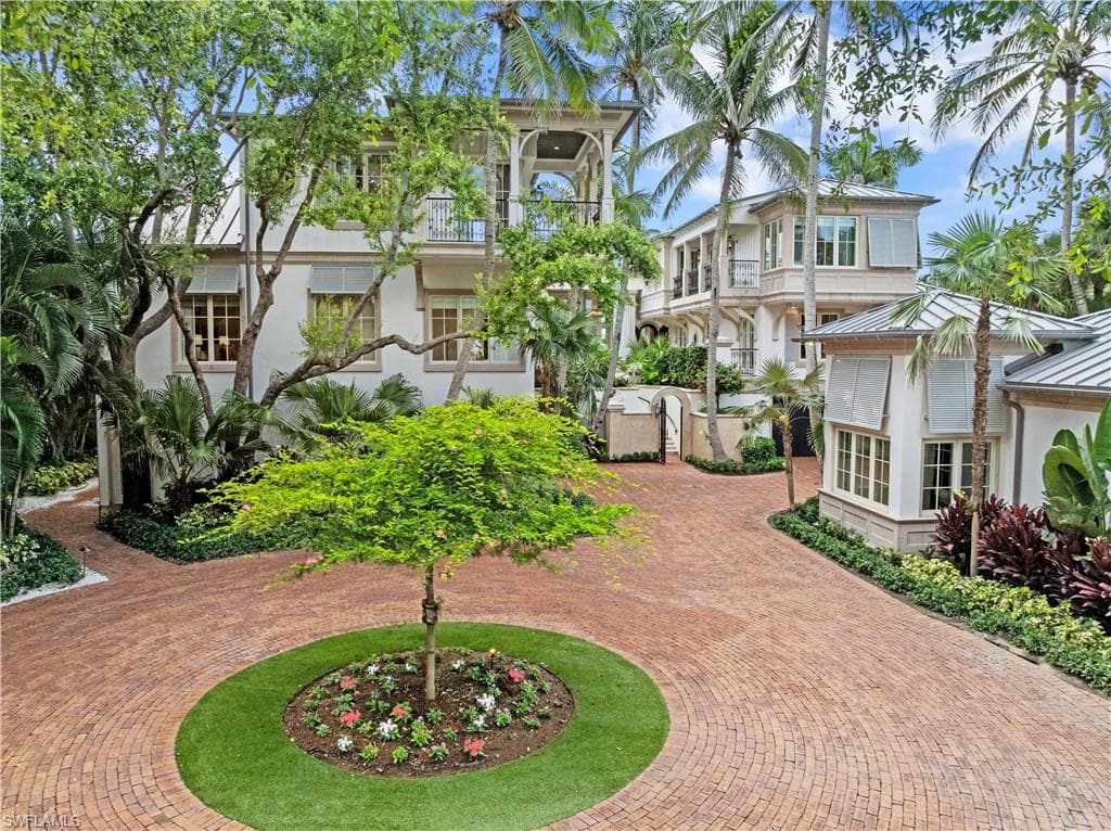 3675 Gordon DR-2