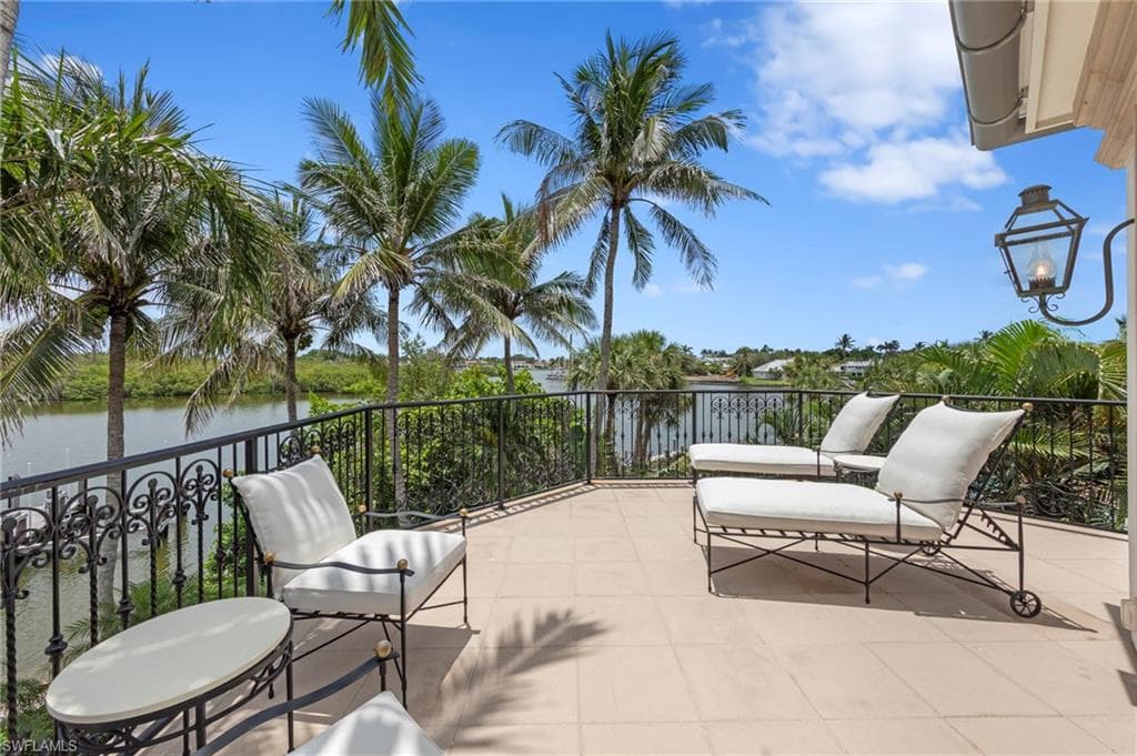 3675 Gordon DR-20