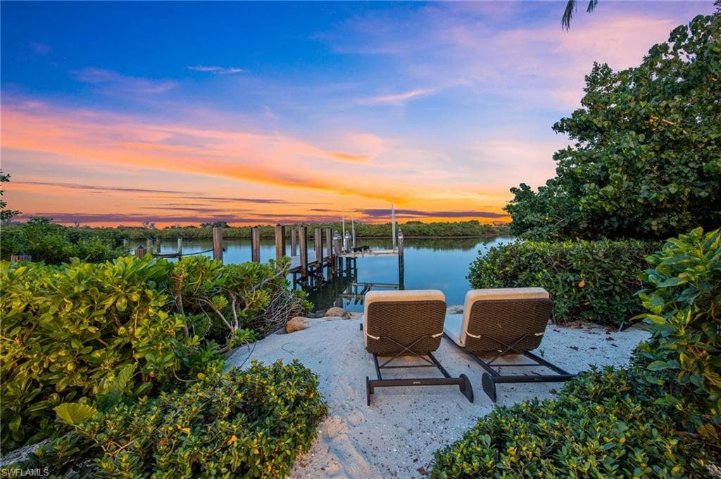 3675 Gordon DR-49