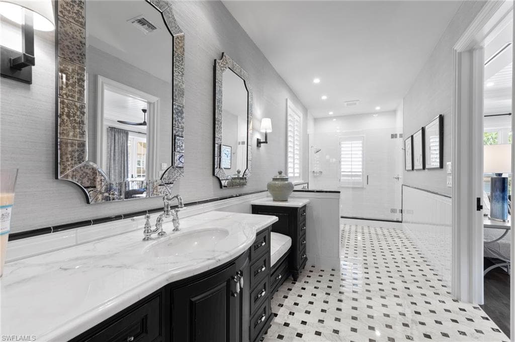 3675 Gordon DR-37