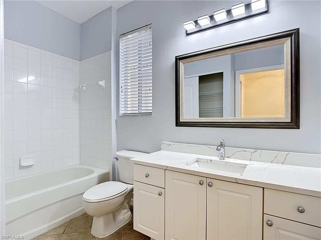 15641 Alton DR-20