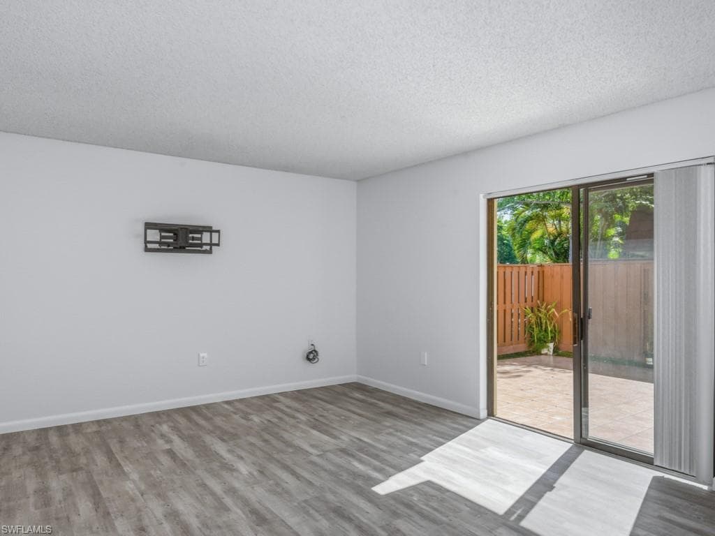 5247 Cedarbend DR 2-7