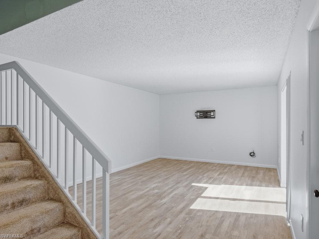 5247 Cedarbend DR 2-3