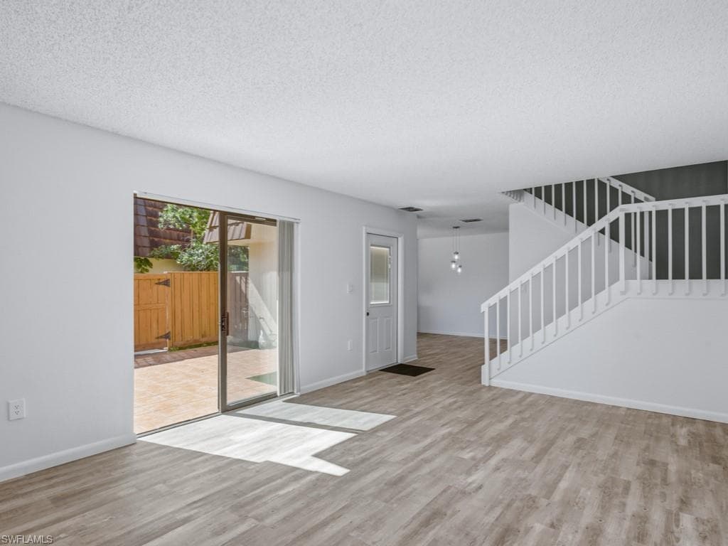 5247 Cedarbend DR 2-5