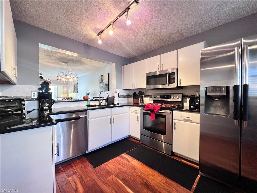 717 Landover CIR 103-6