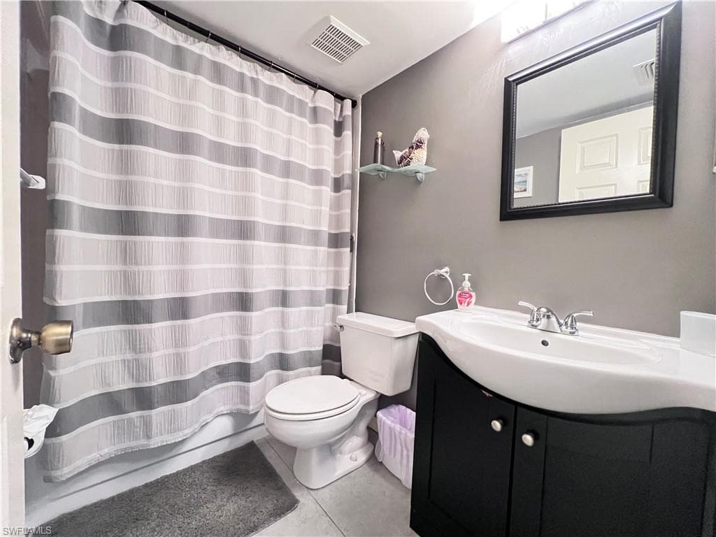 717 Landover CIR 103-12
