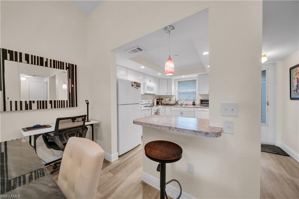 4613 5th AVE 210-4