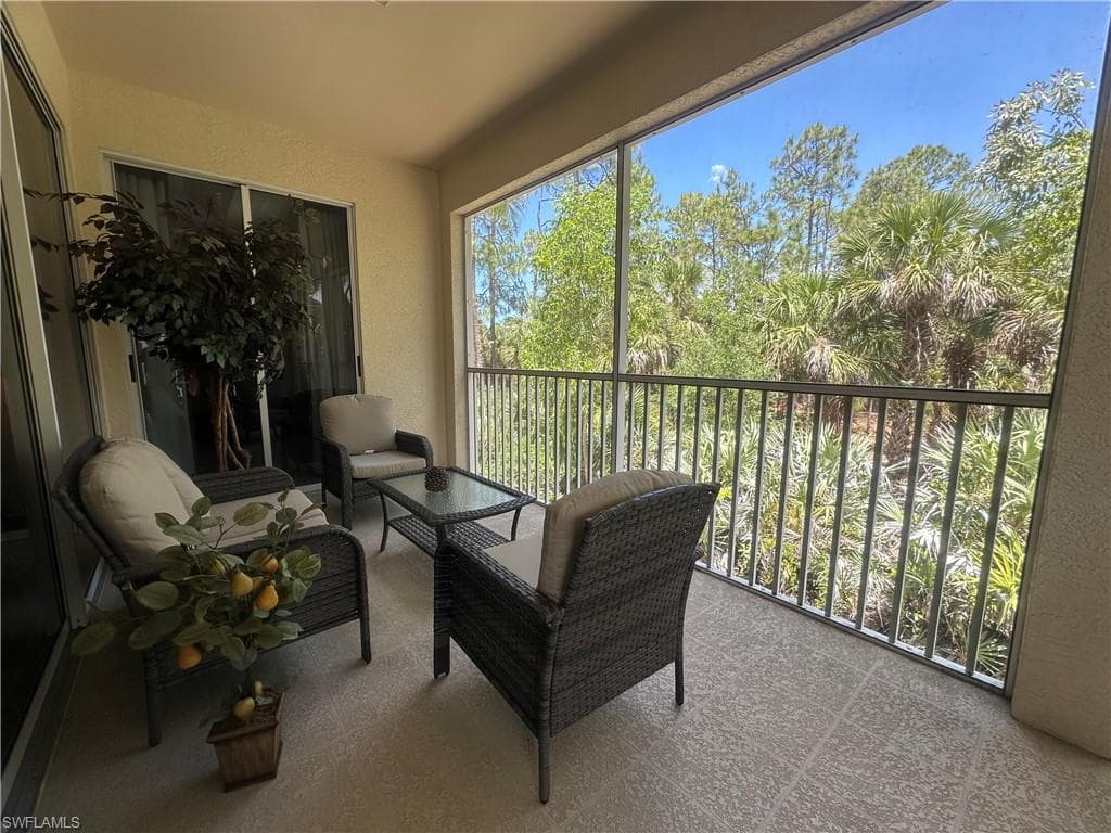 1634 Tarpon Bay DR S 202-28