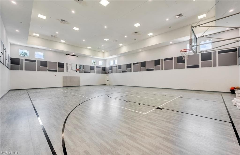 4420 Aurora ST-27