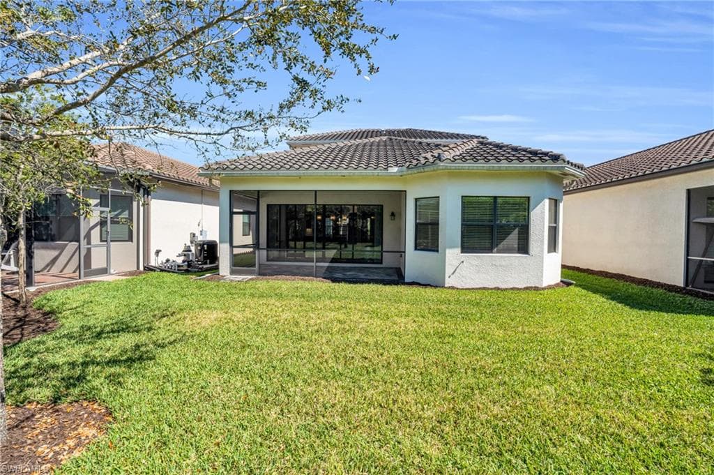 4420 Aurora ST-12