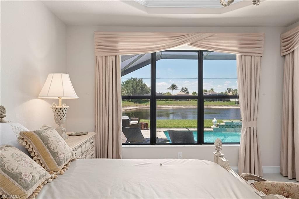 9917 Alhambra LN-22