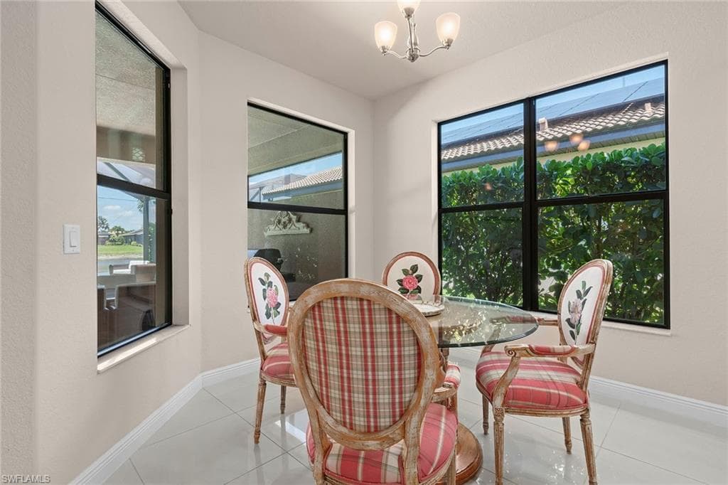 9917 Alhambra LN-19