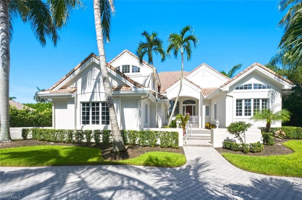 2540 Half Moon WALK-2