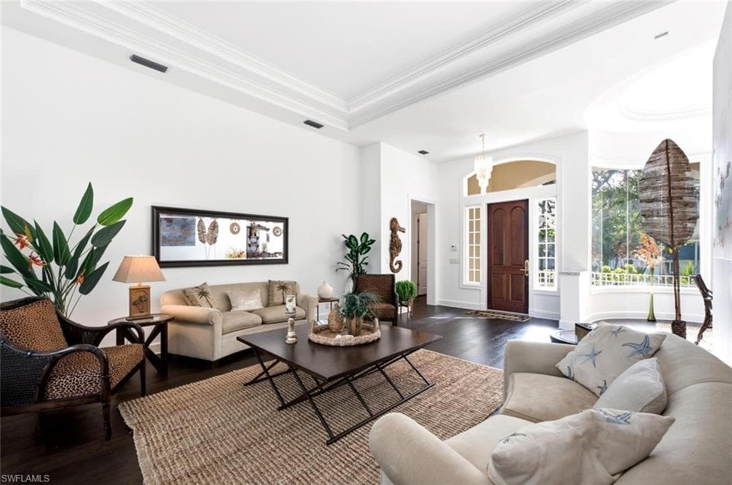 2540 Half Moon WALK-5