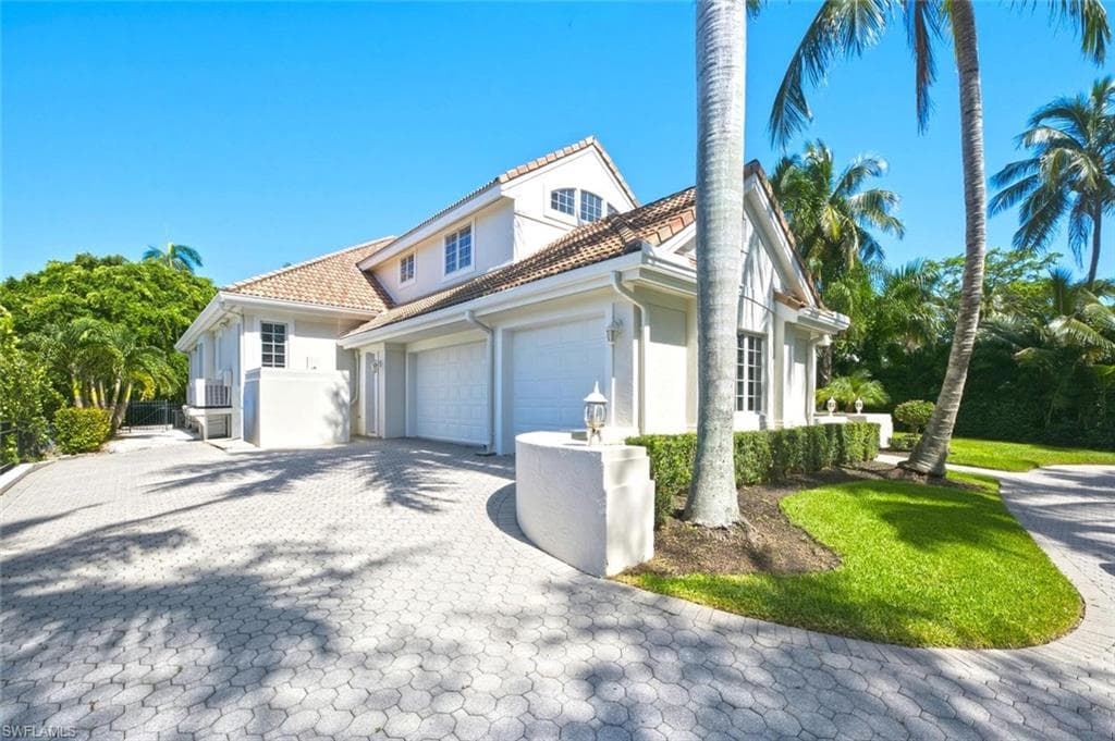 2540 Half Moon WALK-50