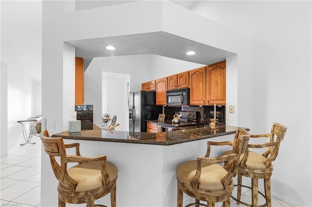 760 Wiggins Lake DR 206-10
