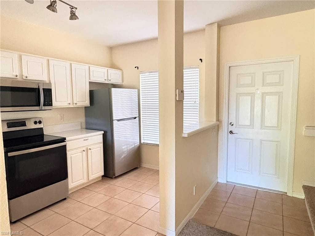 8162 Pacific Beach DR-2